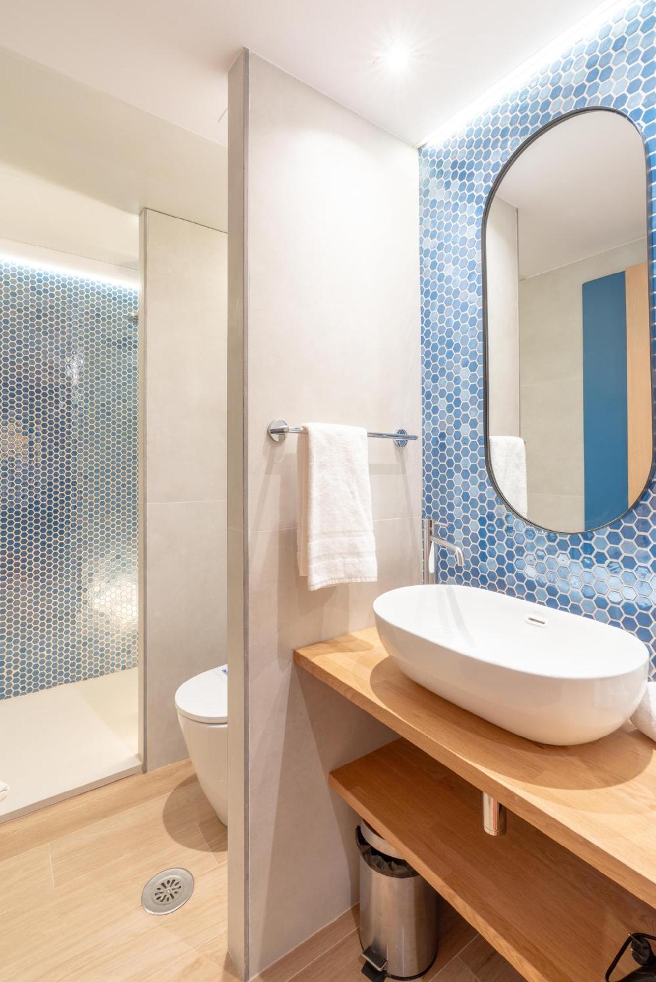 Serennia Cest Apartamentos Arc de Triomf Barcelona Exterior foto